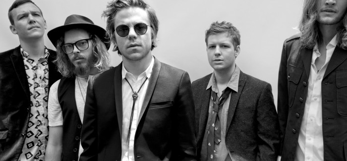 Cage The Elephant dans Plugged